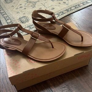 Eüro Soft brown strappy thong mini wedge sandals
